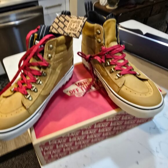 Vans Sk8-Hi Dr MTE-2 Boots Pop Lace Tan Mens Size 10 VN0009QMJM9 NEW RARE - Picture 1 of 13